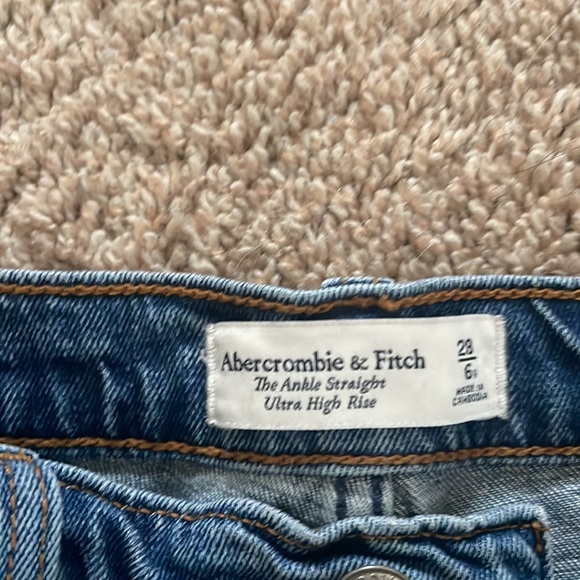 Abercrombie ankle straight ultra high rise 28 6 regular jeans - Picture 3 of 3